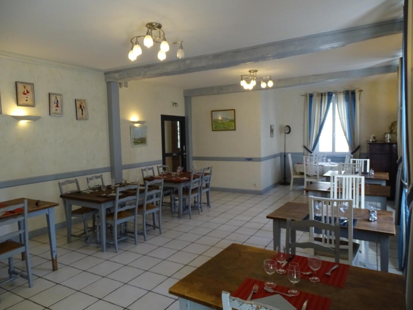 Hotel De La Poste Tardets-Sorholus Kültér fotó